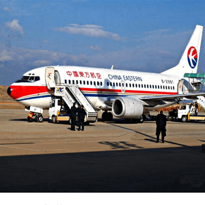 烟台航空运输航空快运业稳步发展的原因是什么？